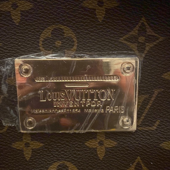 High quality large duffel bag 22L by 12 high - Picture 2 of 6